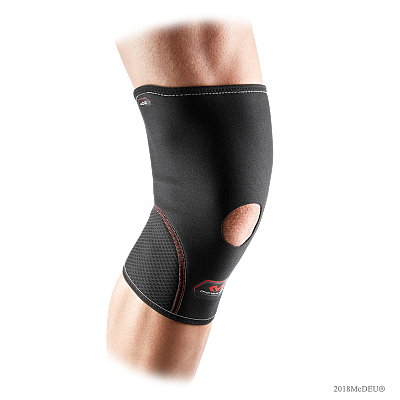 McDavid 402 knee brace with patella hole