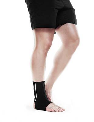 Rehband UD X-Stable Ankle Brace
