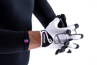 BlindSave goalkeeper gloves Supreme White