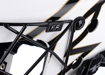 Tempish Class goalkeeper mask